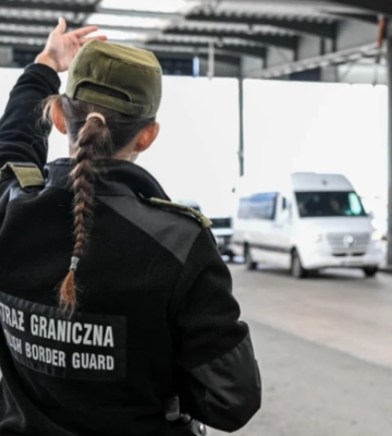 Квиток за $7300 під виглядом моряків: на Одещині викрили схему виїзду за кордон