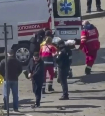 Поблизу ТЦ у Харкові стався вибух: постраждав чоловік