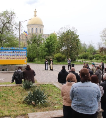У Болграді долучилися до пам’ятної церемонії «Дзвін пам’яті», аби вшанувати полеглих Героїв