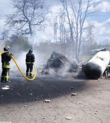 Росіяни атакували безпілотником АЗС у Краматорську: загорівся резервуар із газом