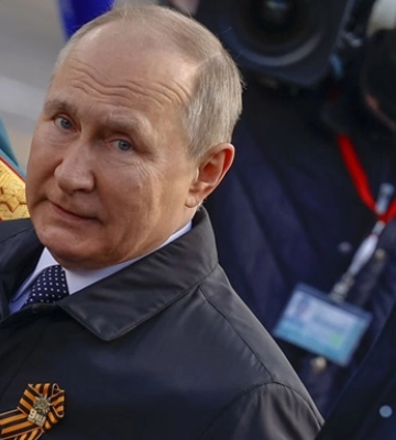 Беседа с Трампом: зачем Путину "тишина" на 9 мая