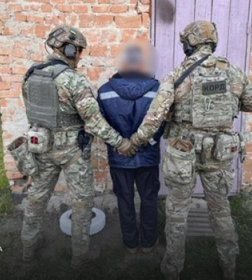 Відкрив стрілянину по військових ТЦК та поліцейському на Рівненщині: затримано військовослужбовця
