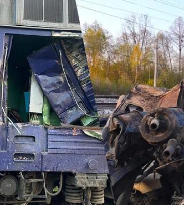 Авария с поездом на Львовщине: полиция показала жуткие кадры ДТП