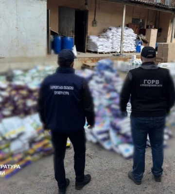 Побутову хімію, замасковану під продукцію відомих світових брендів викрили у Харкові