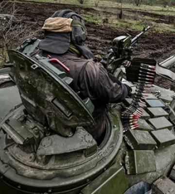 Враг наносит удары по всей линии фронта, но самые ожесточенные бои сейчас идут под Покровском