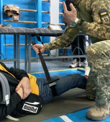 У школах посилюють практичну підготовку школярів: до курсу «Захист України» залучають військових