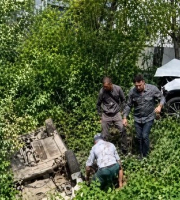 ДТП Сторожниця: дитина дивом вижила у перекинутій автівці на «перехресті смерті»