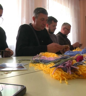 На Рівненщині військовим допомагають відновлюватися через арт-терапію (ВІДЕО)