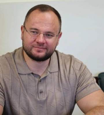 Журналісти навідалися до дому ексмера Ігоря Поліщука, в якого тривають обшуки (відео)