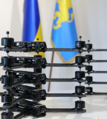 Львівщина передала військовим ще 220 FPV-дронів