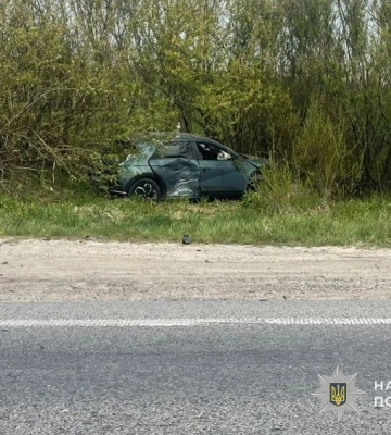Поблизу Пасік-Зубрицьких зіткнулися Hyundai та BMW: є постраждалі