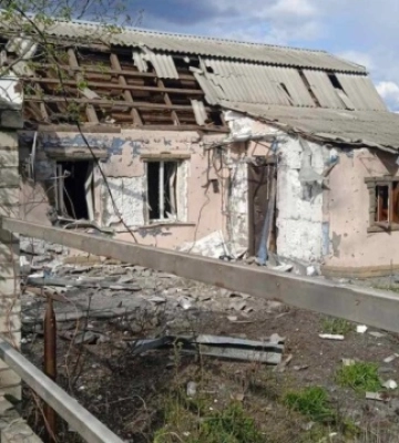 Росіяни за добу 14 разів ударили по Донеччині, поранена людина