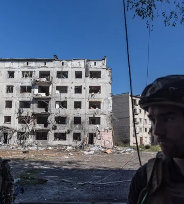 Военный рассказал, в какой город на востоке пытаются прорваться россияне