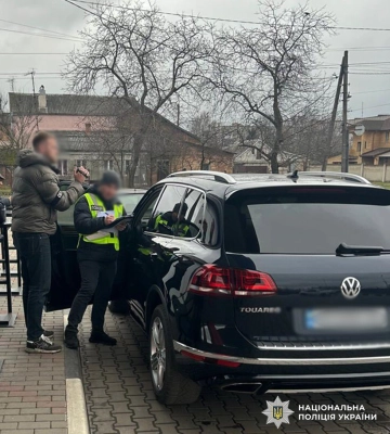 На Житомирщині слідчі поліції довели до суду справу «посередника» у призначенні інвалідності за гроші