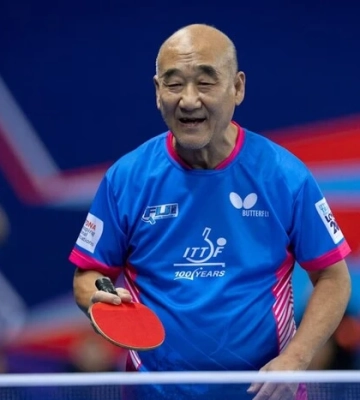 На командному Чемпіонаті світу з настільного тенісу дебютував 73-річний гравець
