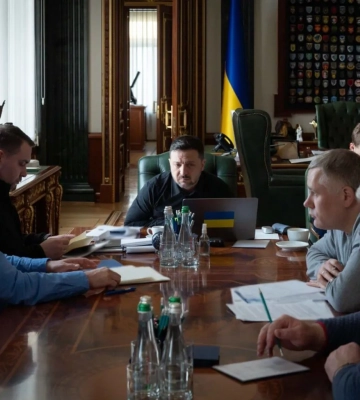 Зеленский поговорил с премьер-министром Словакии Фицо: обсудили евроинтеграцию Украины и взаимные визиты