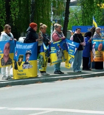 В Ізмаїлі відбулася акція-нагадування про зниклих безвісти і полонених захисників України