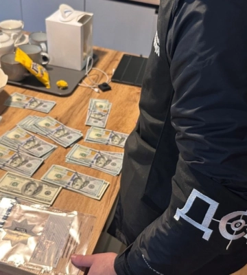 Фіктивні вчителі й «бронювання»: на Волині поліція викрила злочинну схему в одному з ліцеїв
