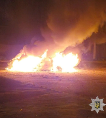 Атака на Білопілля: FPV вдарив по авто з поліцейськими, є поранені