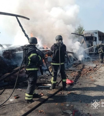 На Дніпропетровщині росіяни вдарили по автобусу з 40 дітьми, які їхали відпочити на Прикарпаття