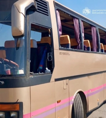 Росіяни вдарили поблизу АЗС на Дніпровщині: серед постраждалих – вагітна жінка й дитина