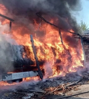 Ворог на Дніпропетровщині вдарив по транспорту, поранено дитину