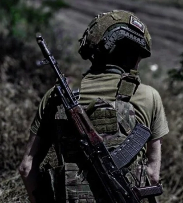 Під час евакуації людей: російський FPV-дрон атакував рятівників на Донеччині (ФОТО)