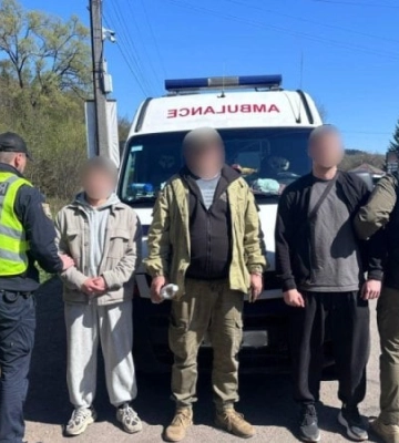 На Закарпатті викрили спробу незаконного перетину кордону за допомогою «швидкої»