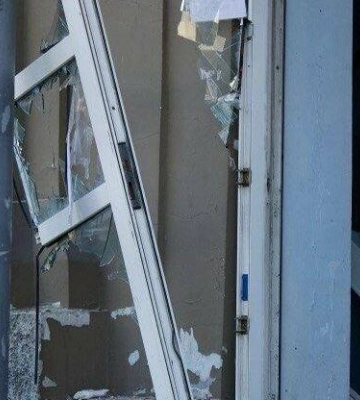Ракетний удар по Дніпру: збиту ракету занесло на цивільну забудову