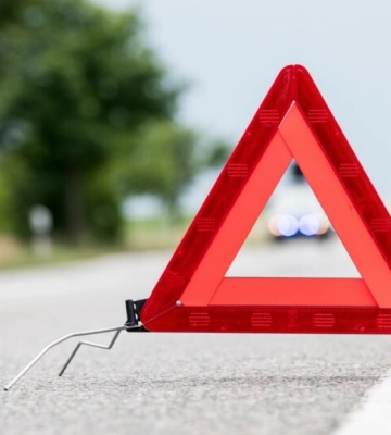 На Київщині водій Peugeot збив дітей на електросамокаті – відео
