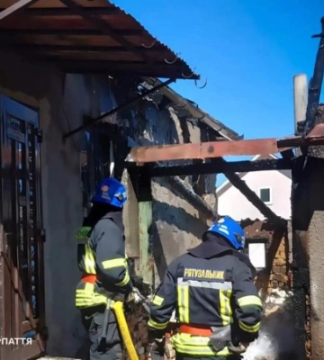 Смертельна пожежа на Ужгородщині: у селі Ворочово загинув господар будинку