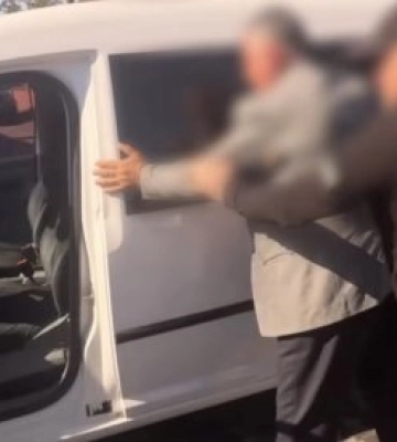 «Відкат» за оплату: на Закарпатті затримали посадовця під час отримання хабаря