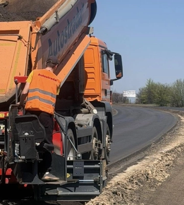 На дорозі з Черкас до Сміли закінчили 70 % робіт