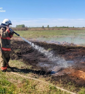 На Волині через людську недбалість горіли торфовища