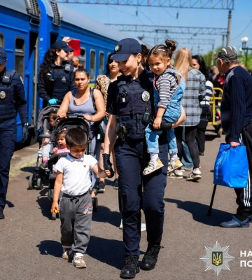 У селищі на Рівненщині ремонтують дороги
