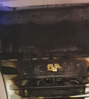 У Чернівцях засудили двох чоловіків, які підпалили позашляховик за обіцяну винагороду з Darknet