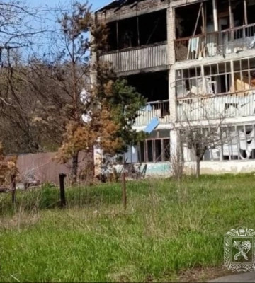 Росіяни вдарили по Новобаварському району Харкова: є постраждалі