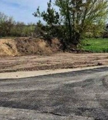 Фахівці продовжують ремонт доріг на Дальницькій та Корольова в Одесі