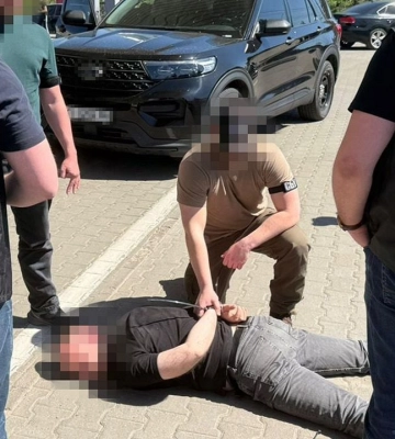 "Абонплата" за непризов: на Житомирщині викрито керівника обласного ТЦК
