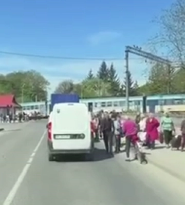 У Городку зійшов з рейок електропоїзд сполученням Львів–Мостиська (відео)