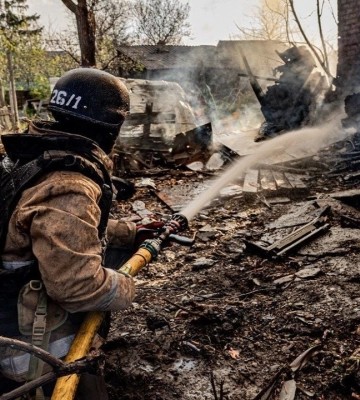 Росіяни вдарили дроном по медзакладу в Херсоні: постраждали працівники