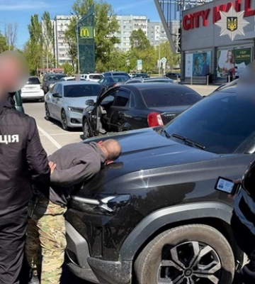 Поліція заявила про затримання командира батальйону, який вимагав «відкати» з бойових виплат підлеглих