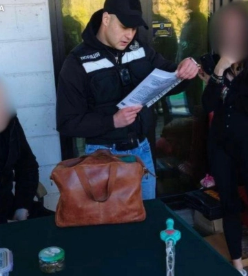 Две пенсионерки в Киеве отдали на "проверку СБУ" 3 миллиона – предприимчивый мошенник объявлен в розыск