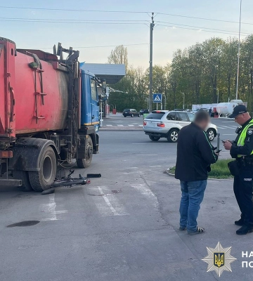 Поліція Вінниччини встановлює обставини трьох ДТП, внаслідок яких постраждали люди