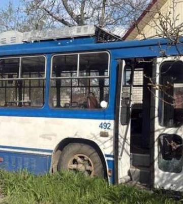 В Херсоне из-за ситуации с безопасностью остановили движение троллейбусов: пока будет действовать ограничение