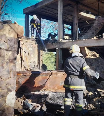 Вогнеборці ліквідували пожежу на території гірськолижного курорту на горі Красія