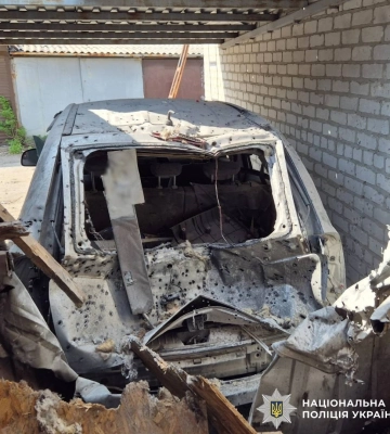 РФ вдарила по гаражах у Салтівському районі Харкова: фоторепортаж з місця атаки
