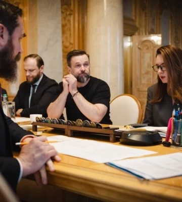 Не всі педагоги отримали підвищену зарплату: уряд шукає рішення