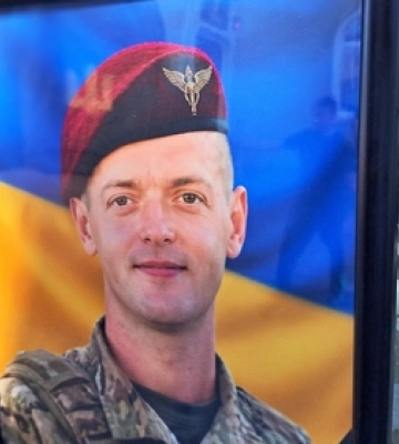 Останніми словами були «пізніше наберу»: Ковель прощався із загиблим воїном Віктором Лєньо 
