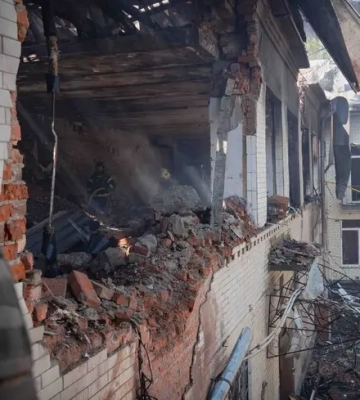 Влучання дронів у дитсадок у Сумах: зросла кількість загиблих та поранених